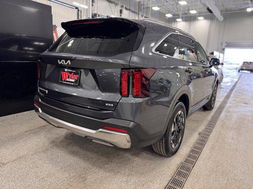 2024 Kia Sorento S