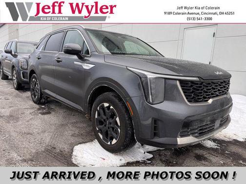 2024 Kia Sorento S