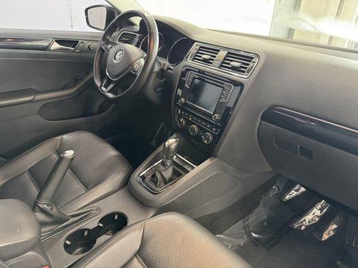 2017 Volkswagen Jetta 1.8T SEL