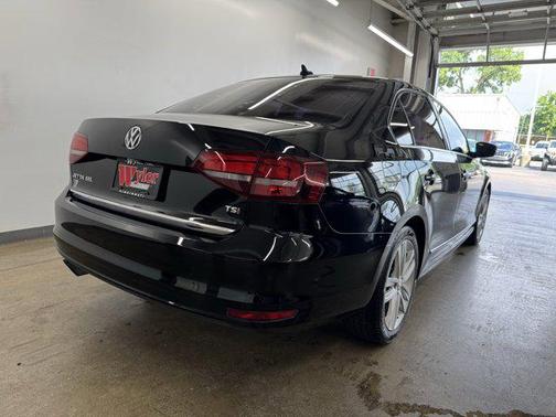 2017 Volkswagen Jetta 1.8T SEL