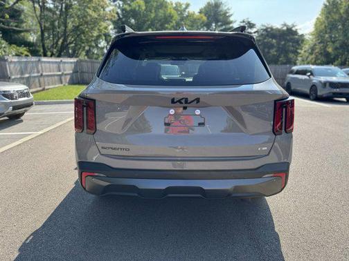 2025 Kia Sorento SX