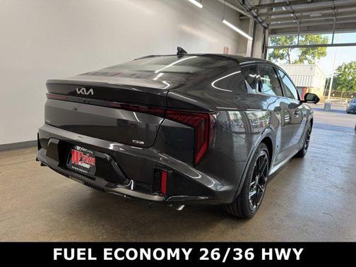 2025 Kia K4 GT-Line Turbo