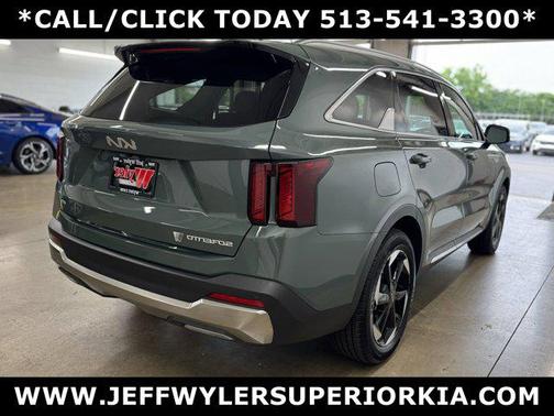2025 Kia Sorento Hybrid EX