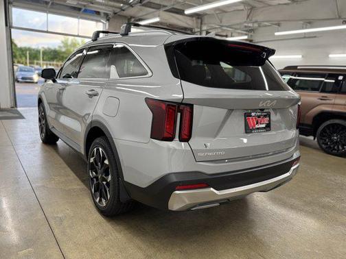 2025 Kia Sorento EX