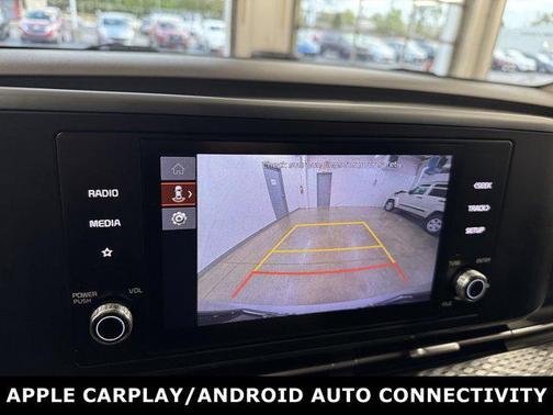 2023 Kia Carnival LX