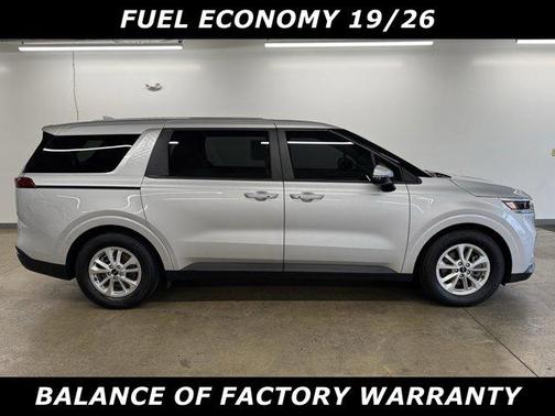 2023 Kia Carnival LX