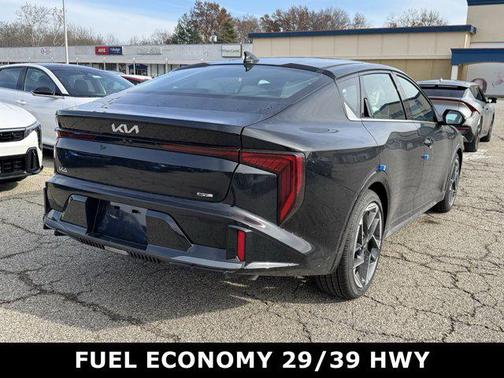2025 Kia K4 GT-Line