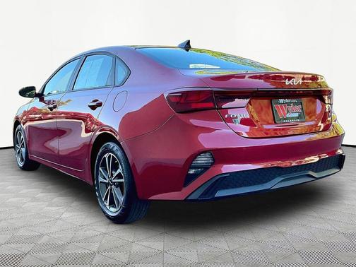 Currant Red 2024 Kia Forte LXS