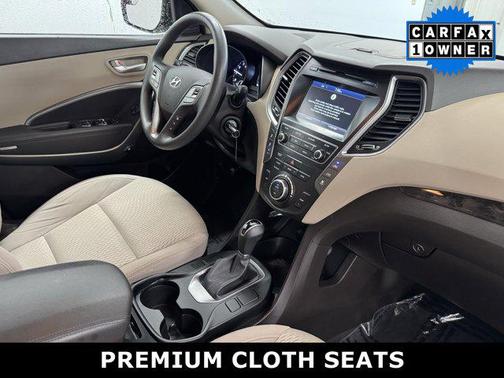 2017 Hyundai SANTA FE SE