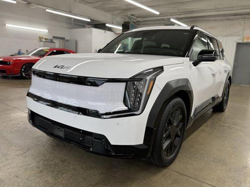 2026 Kia EV9 Land