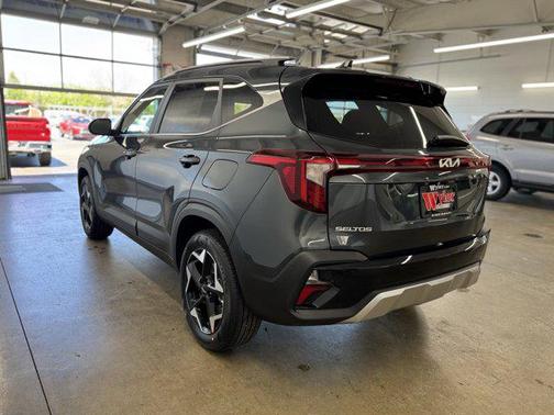 2025 Kia Seltos EX
