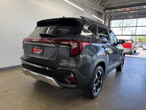 2025 Kia Seltos EX