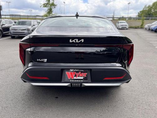 Aurora Black Pearl 2026 Kia K4 LXS