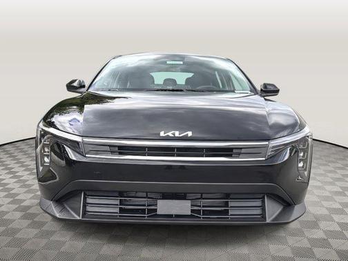 Aurora Black Pearl 2026 Kia K4 LXS