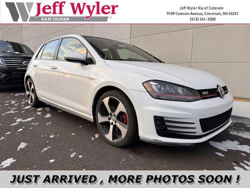 2016 Volkswagen Golf GTI 2.0T SE 4-Door