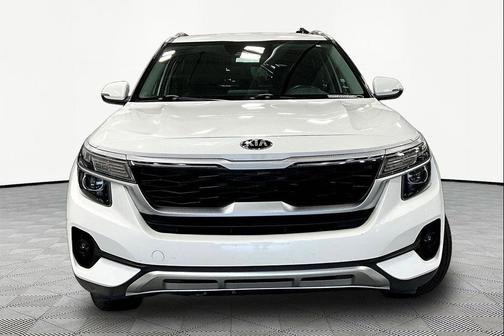 Snow White Pearl 2021 Kia Seltos EX