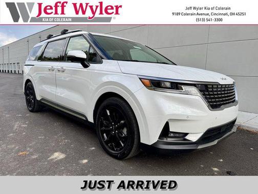 2024 Kia Carnival SX