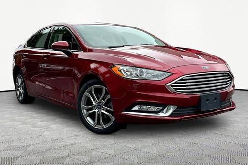 Ruby Red Metallic Tinted Clearcoat 2017 Ford Fusion SE