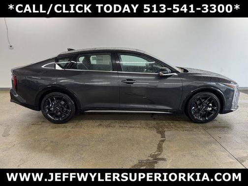 2025 Kia K4 GT-Line Turbo