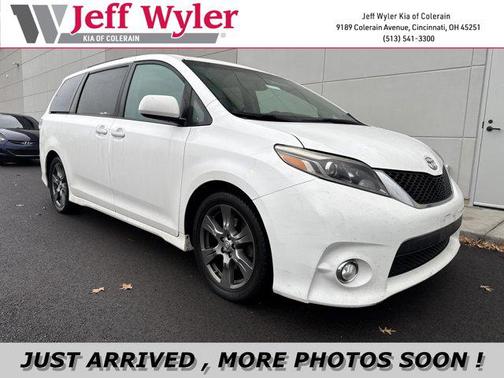 2017 Toyota Sienna SE