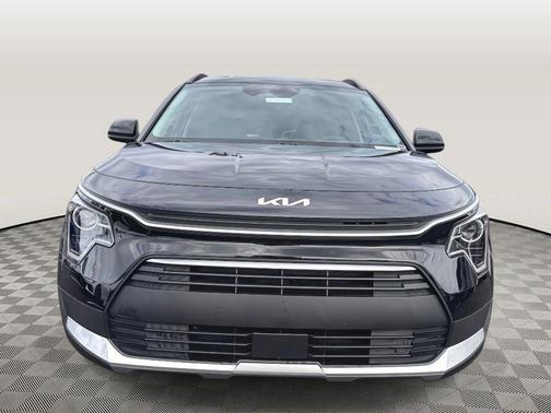 Aurora Black Pearl 2026 Kia Niro EX