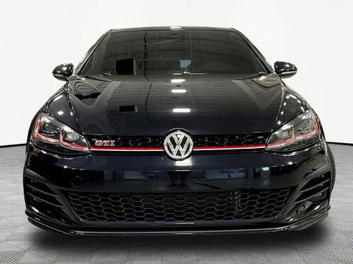 Deep Black Pearl 2019 Volkswagen Golf GTI 2.0T S 4-Door