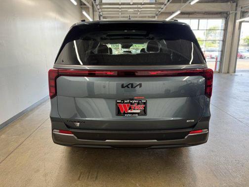 2026 Kia Carnival Hybrid SX