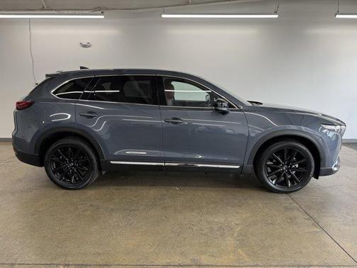 2023 Mazda CX-9 Carbon Edition