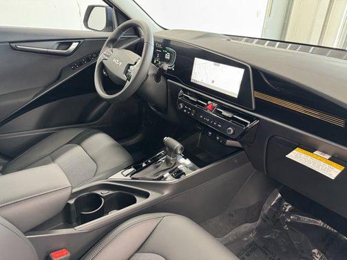 2025 Kia Niro EX