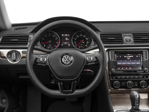 2016 Volkswagen Passat 1.8T S