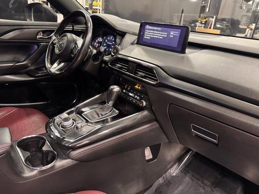 2023 Mazda CX-9 Carbon Edition