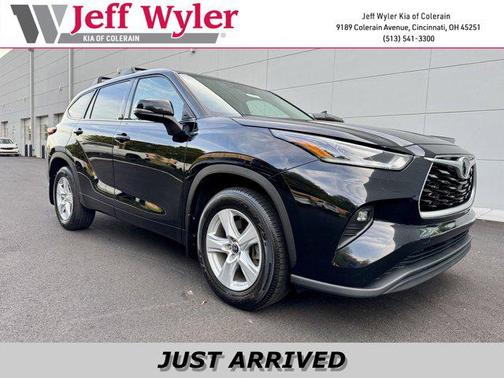 2021 Toyota Highlander LE