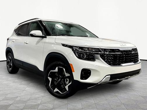 Snow White Pearl 2025 Kia Seltos EX