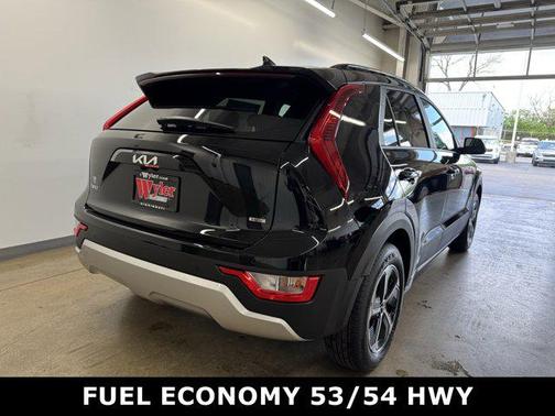 2025 Kia Niro EX