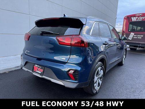 2022 Kia Niro LX
