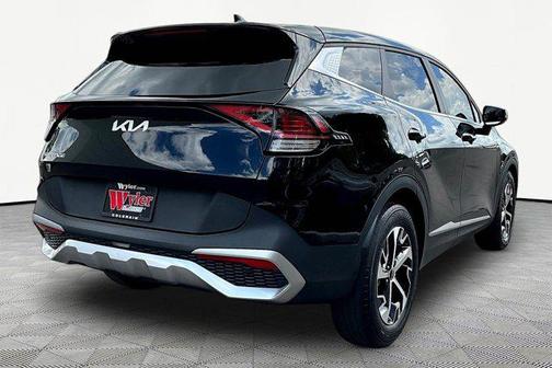 Ebony Black 2024 Kia Sportage EX