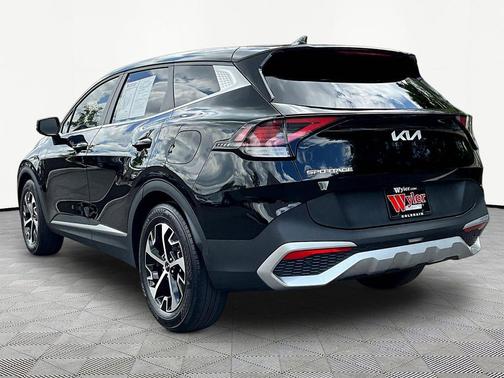 Ebony Black 2024 Kia Sportage EX