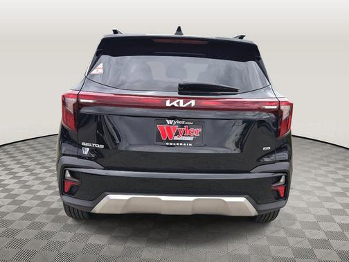 Fusion Black 2026 Kia Seltos S