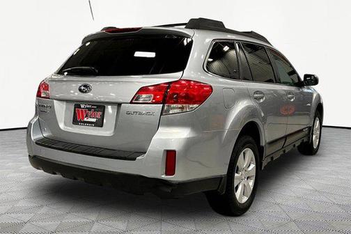 Ice Silver Metallic 2012 Subaru Outback 2.5i Premium