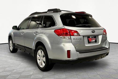 Ice Silver Metallic 2012 Subaru Outback 2.5i Premium