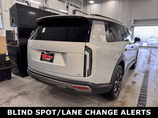 Ivory Silver 2027 Kia Telluride S