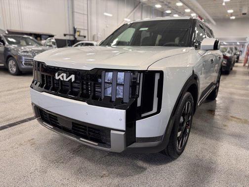 Ivory Silver 2027 Kia Telluride S
