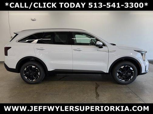 2025 Kia Sorento S