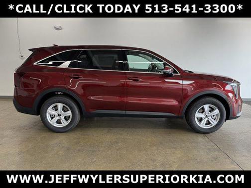 2025 Kia Sorento LX