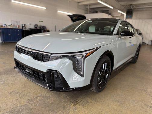 2025 Kia K4 GT-Line Turbo