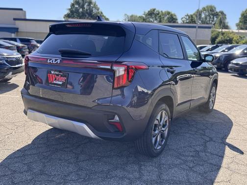 Dark Ocean Blue 2026 Kia Seltos LX