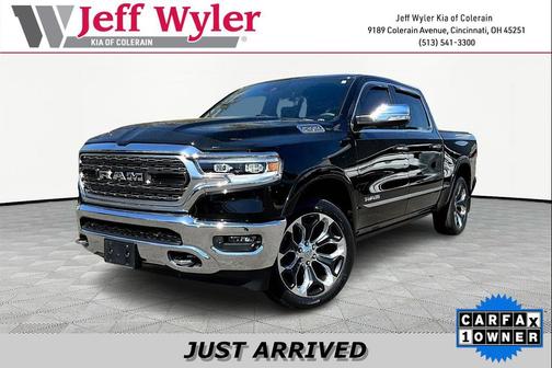Diamond Black Crystal Pearlcoat 2019 RAM 1500 Limited