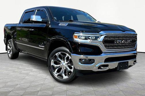 Diamond Black Crystal Pearlcoat 2019 RAM 1500 Limited