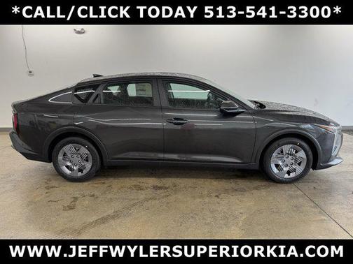 2025 Kia K4 LX