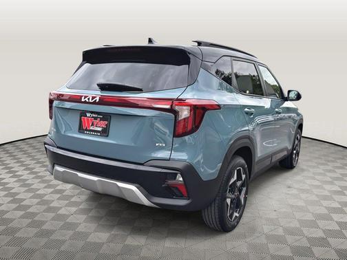 Pluton Blue/Black Roof 2026 Kia Seltos S